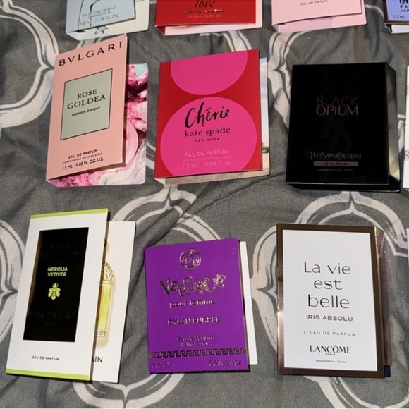 16PCS MIXED SAMPLES + FREE MAKEUP BAG - Picture 3 of 6